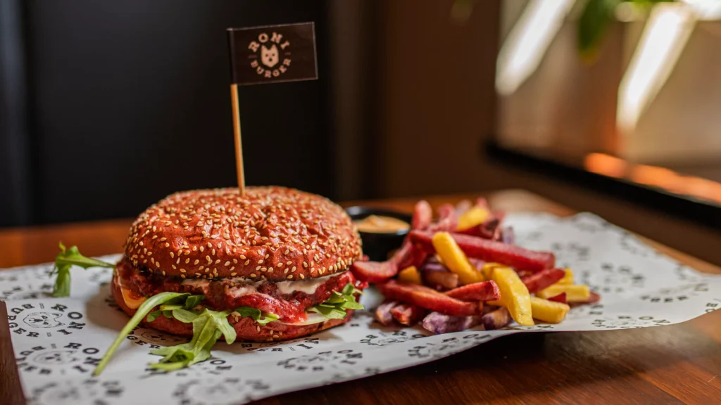 Fotografia Kulinarna - Zdjęcie Burgera z Frytkami